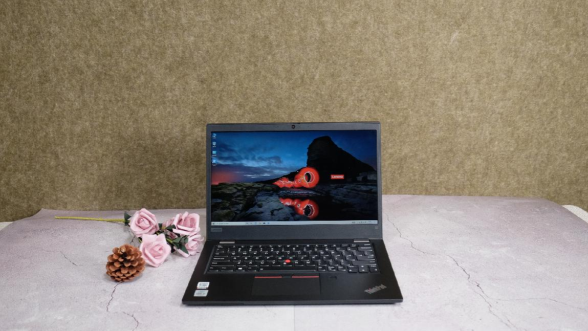 轻薄商务本的潮流之选：thinkpad s2笔记本电脑测评的第4张示图